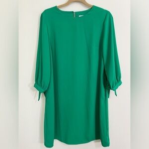 A New Day Green Sheath Dress with Crew Neck and Cuffed 3/4 Sleeves